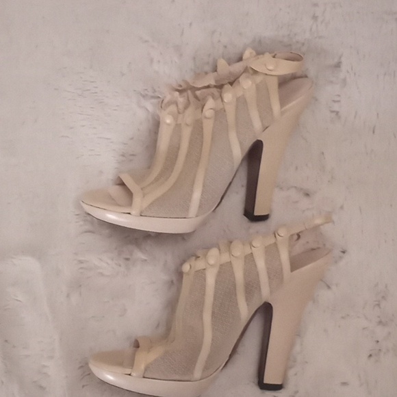 Nina Ricci Rare Italian Leather and Mesh w Ruffled Lace Victorian Button… - Picture 5 of 13